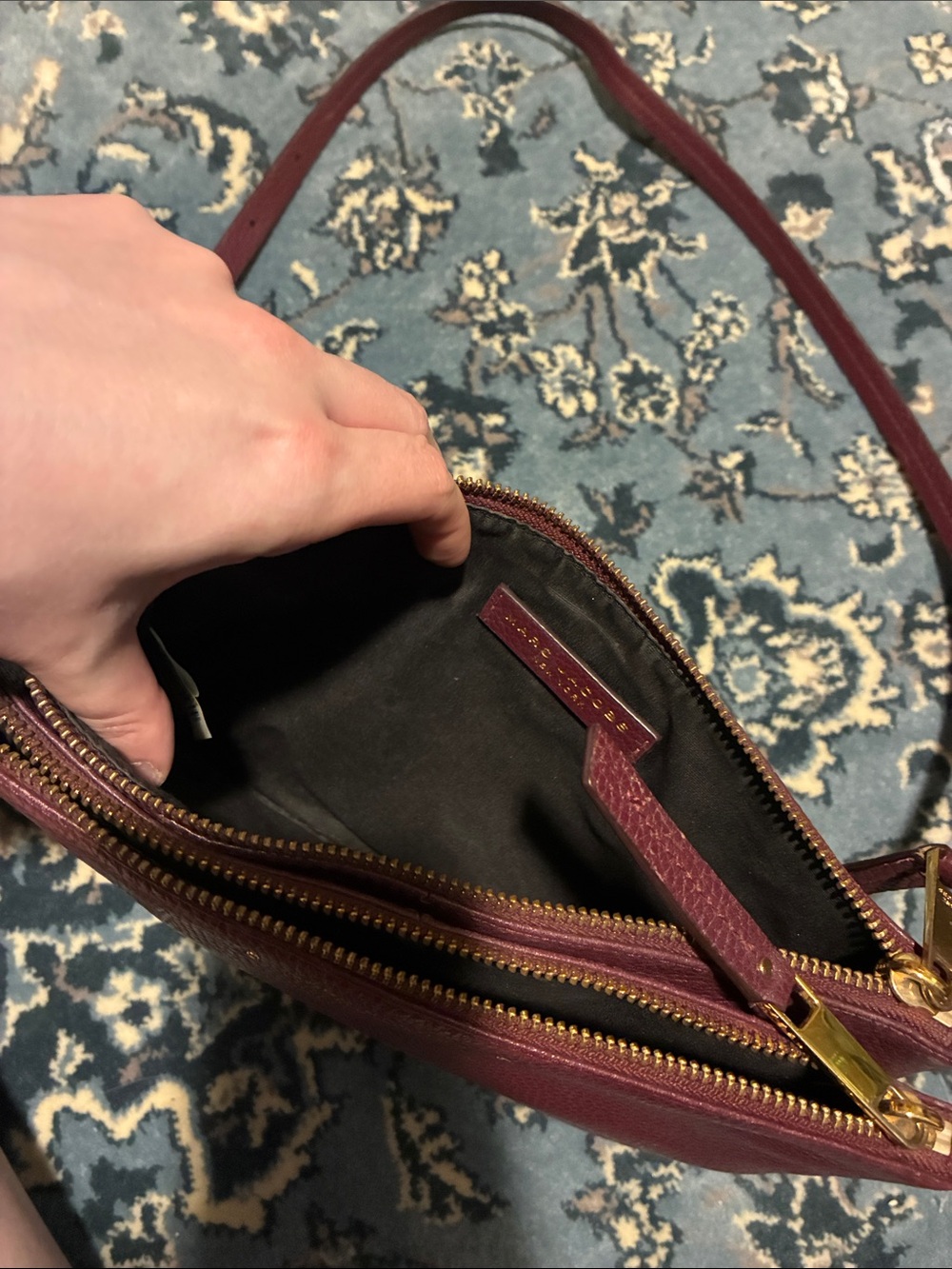 Marc Jacobs 2010s Leather Crossbody Saddle Bag in Burgundy - Picture 4 of 12